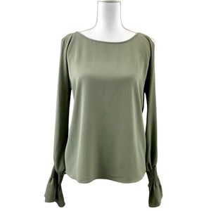 VINCE CAMUTO Cold Shoulder Flare Cuff Top. Size XS